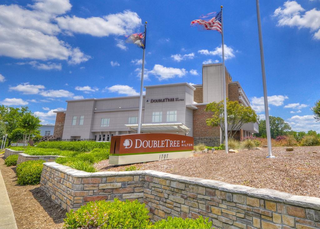 Doubletree By Hilton Hotel Raleigh - Brownstone - University Exteriör bild