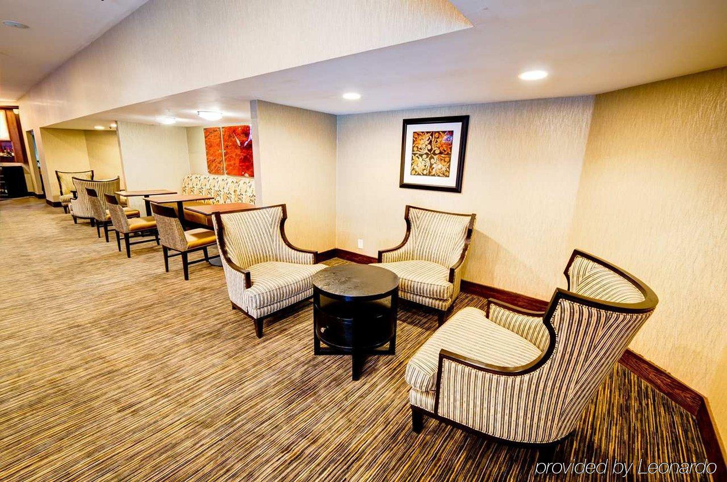 Doubletree By Hilton Hotel Raleigh - Brownstone - University Exteriör bild