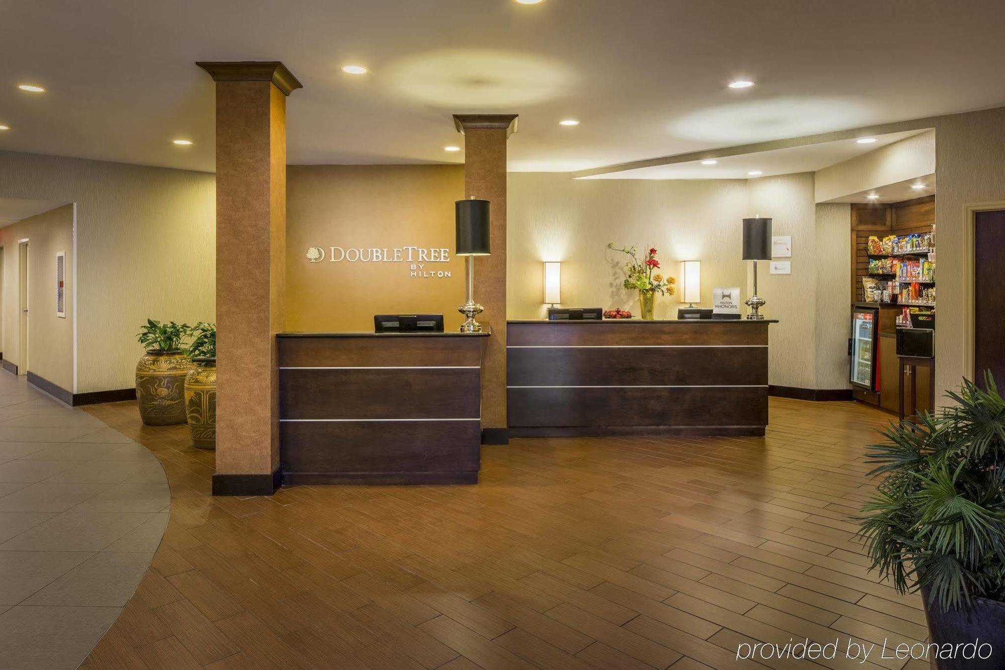Doubletree By Hilton Hotel Raleigh - Brownstone - University Exteriör bild