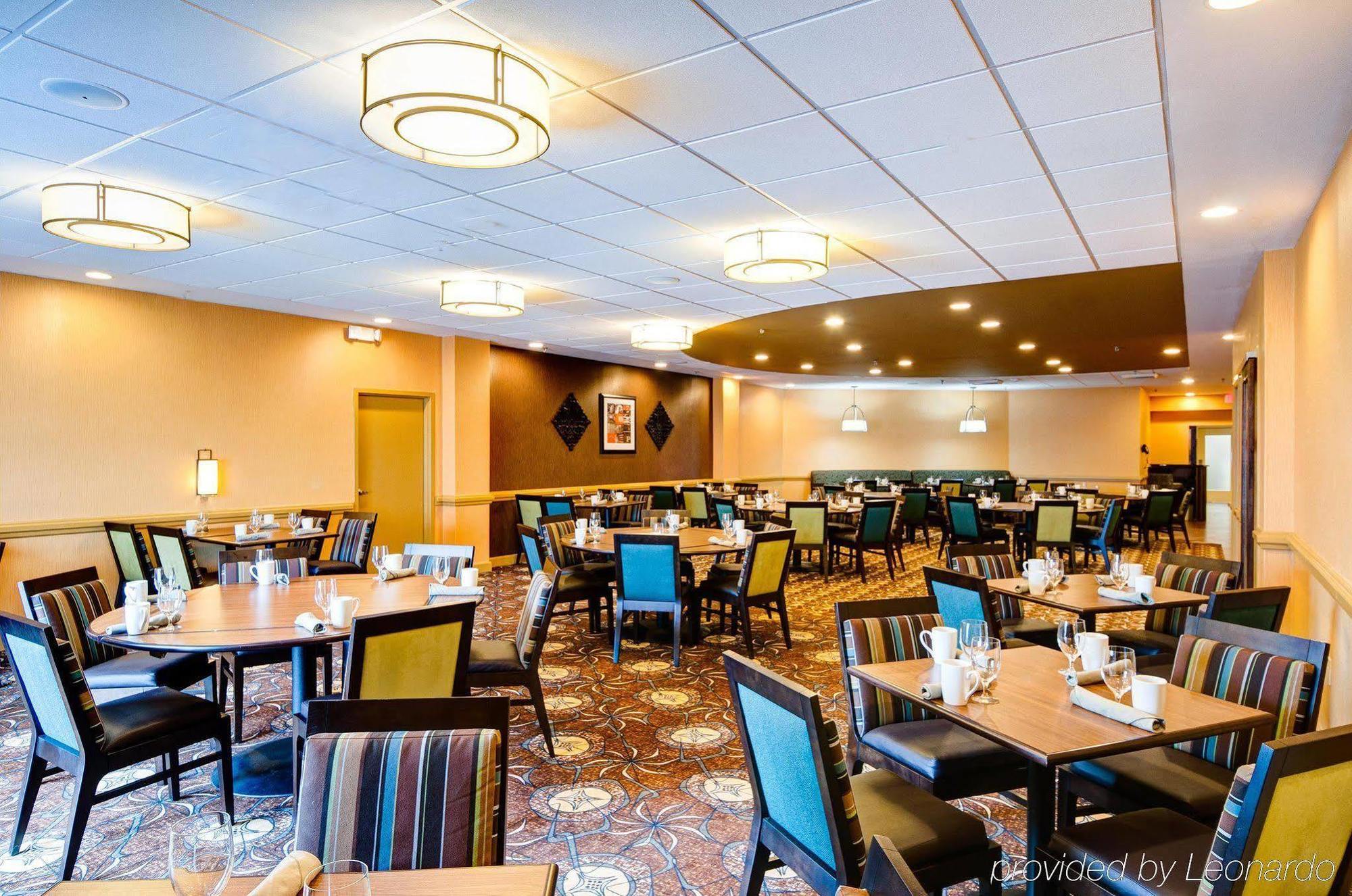 Doubletree By Hilton Hotel Raleigh - Brownstone - University Exteriör bild