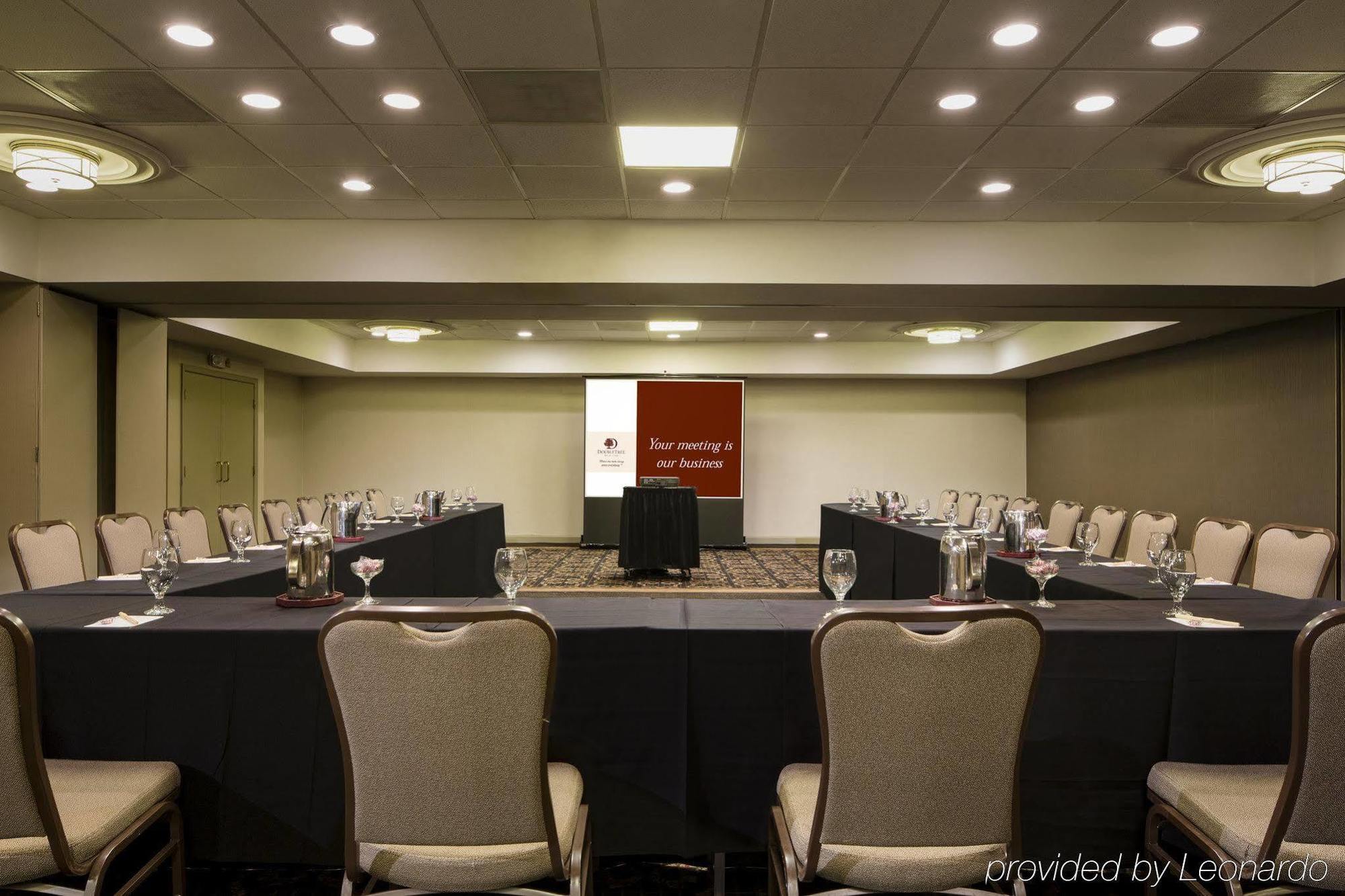 Doubletree By Hilton Hotel Raleigh - Brownstone - University Exteriör bild