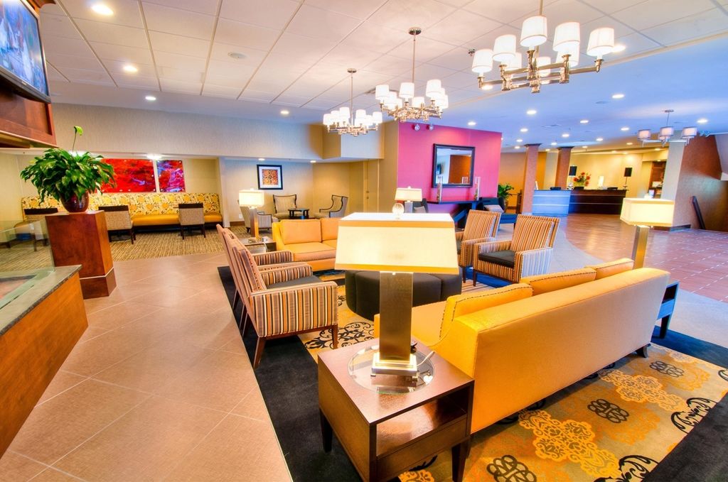 Doubletree By Hilton Hotel Raleigh - Brownstone - University Inreriör bild