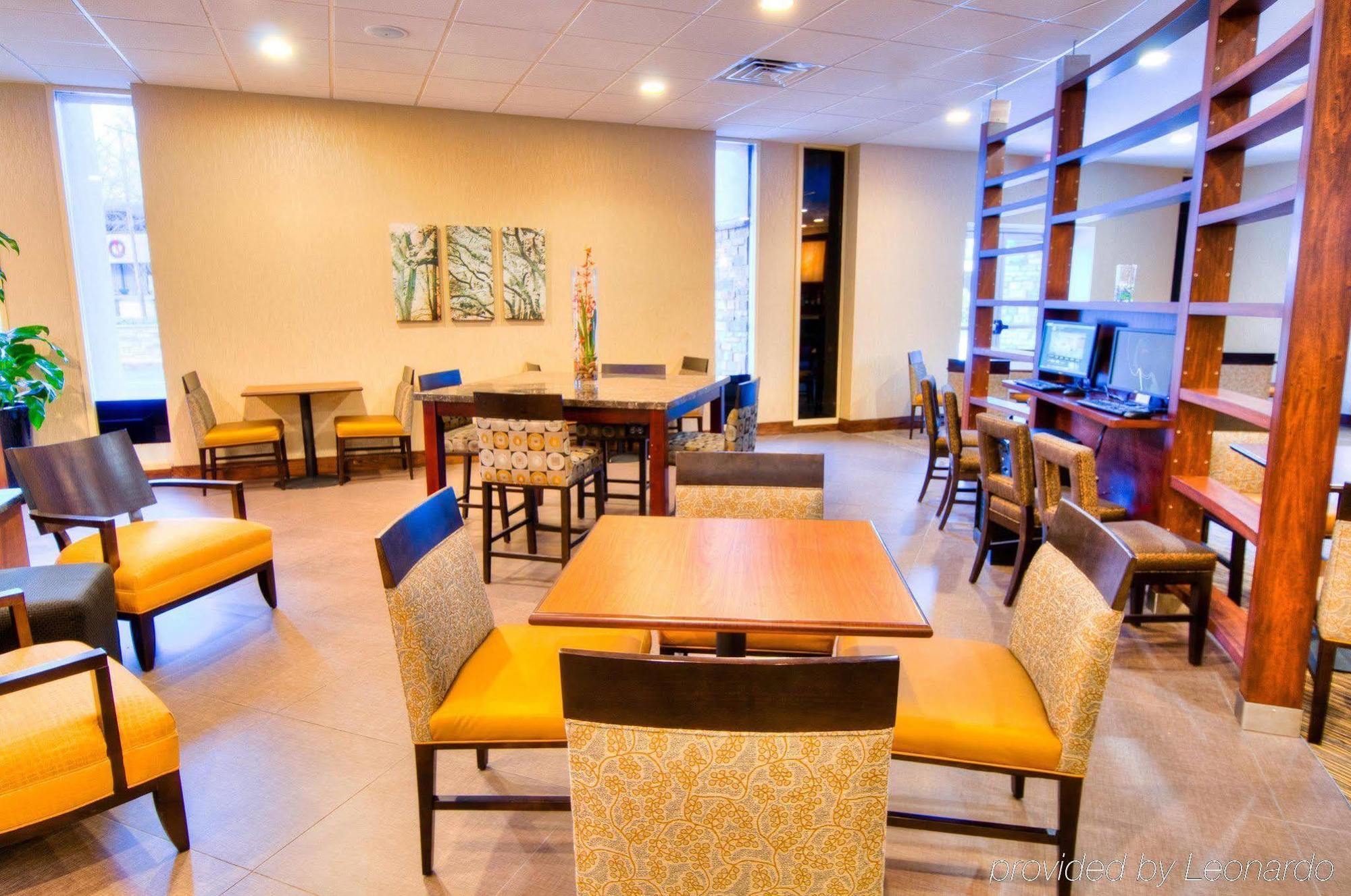 Doubletree By Hilton Hotel Raleigh - Brownstone - University Exteriör bild