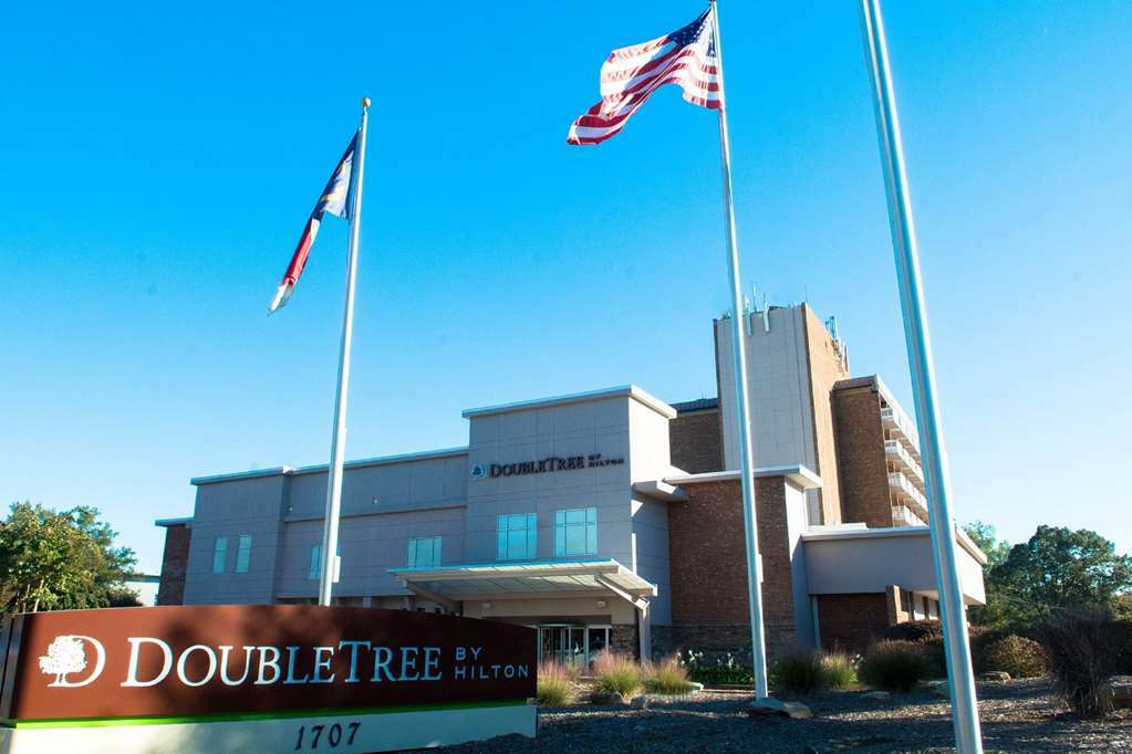 Doubletree By Hilton Hotel Raleigh - Brownstone - University Exteriör bild