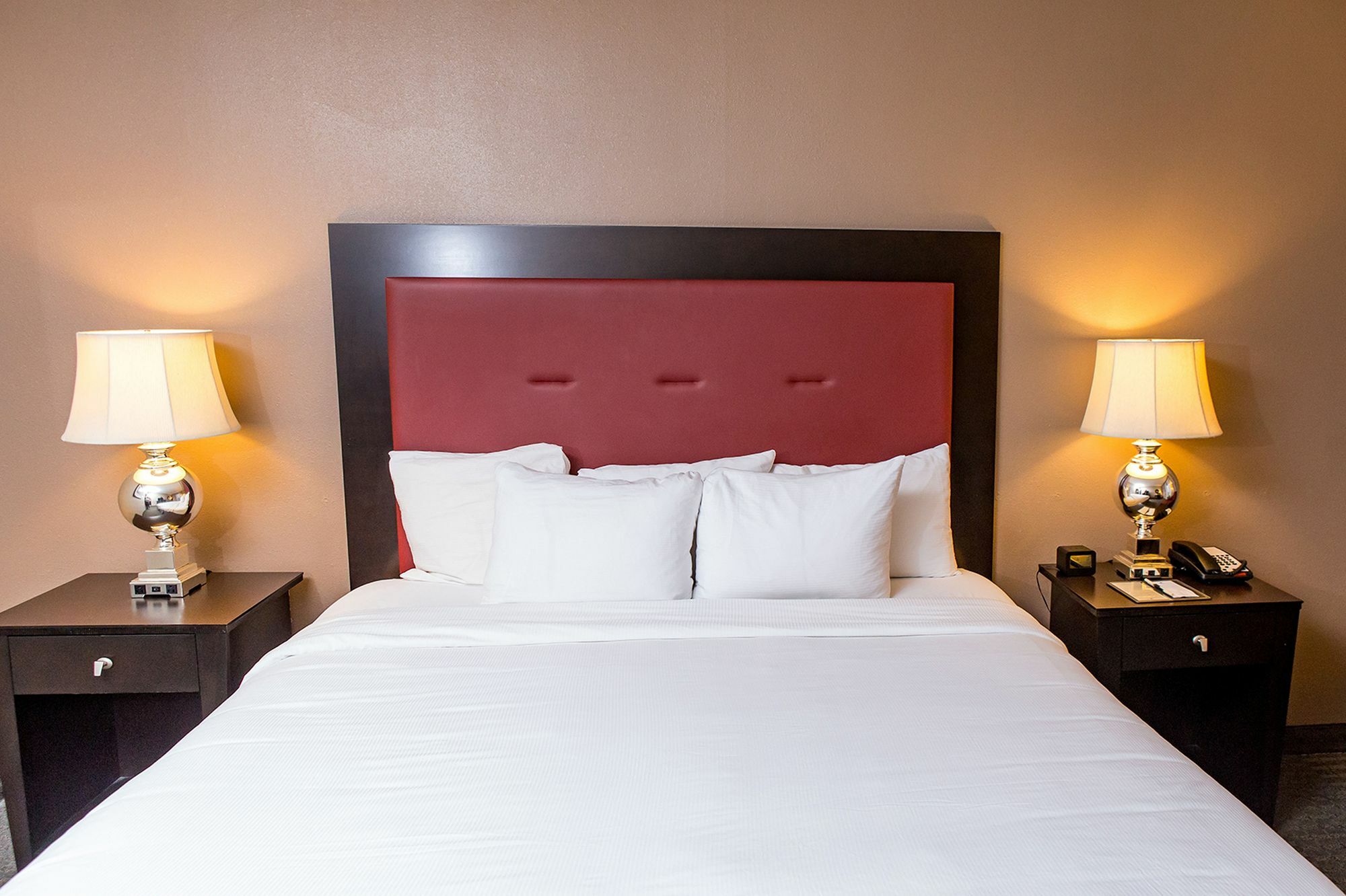 Doubletree By Hilton Hotel Raleigh - Brownstone - University Exteriör bild