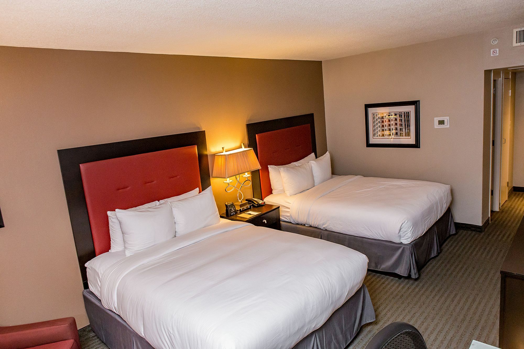 Doubletree By Hilton Hotel Raleigh - Brownstone - University Exteriör bild