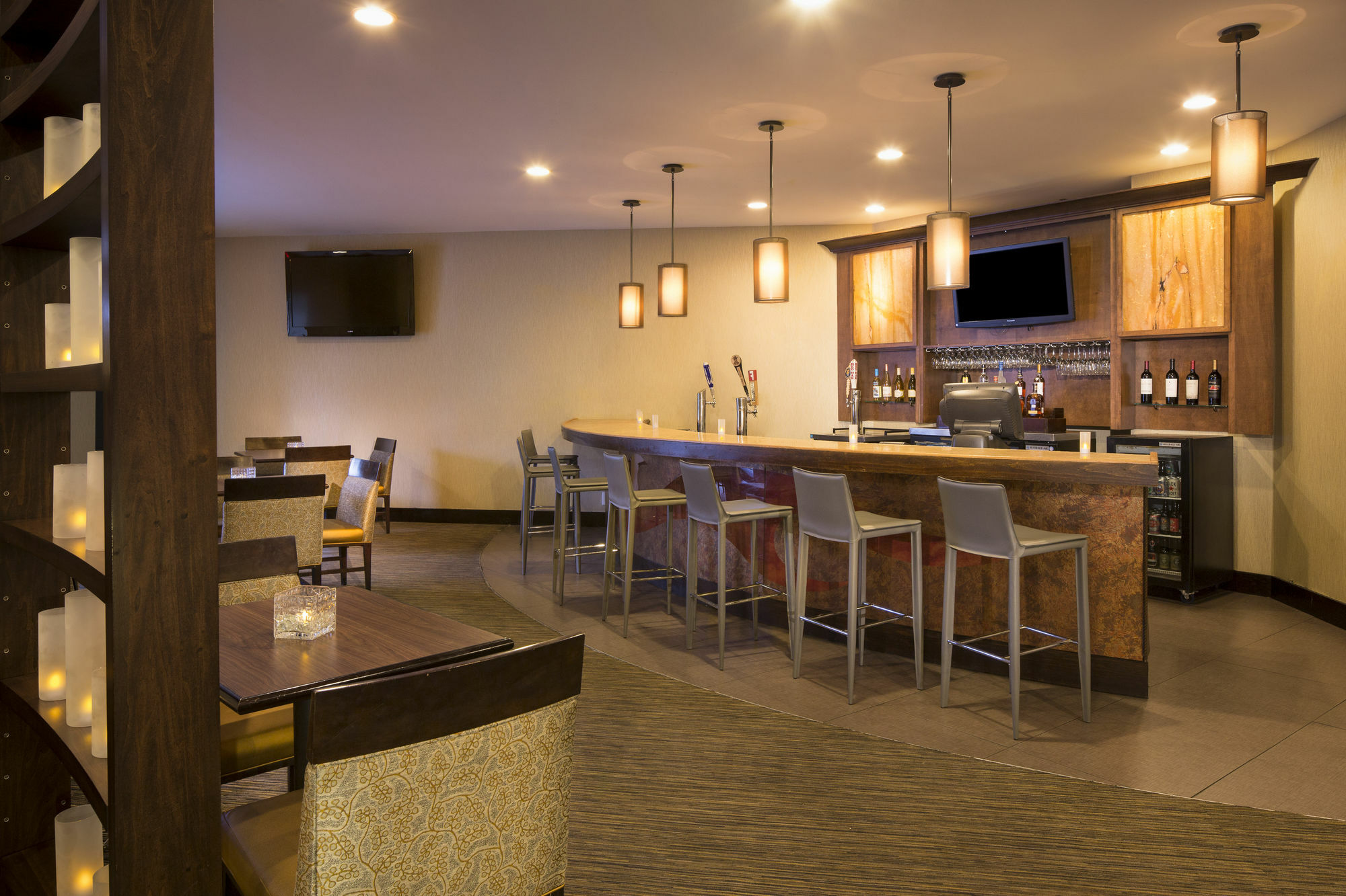Doubletree By Hilton Hotel Raleigh - Brownstone - University Exteriör bild