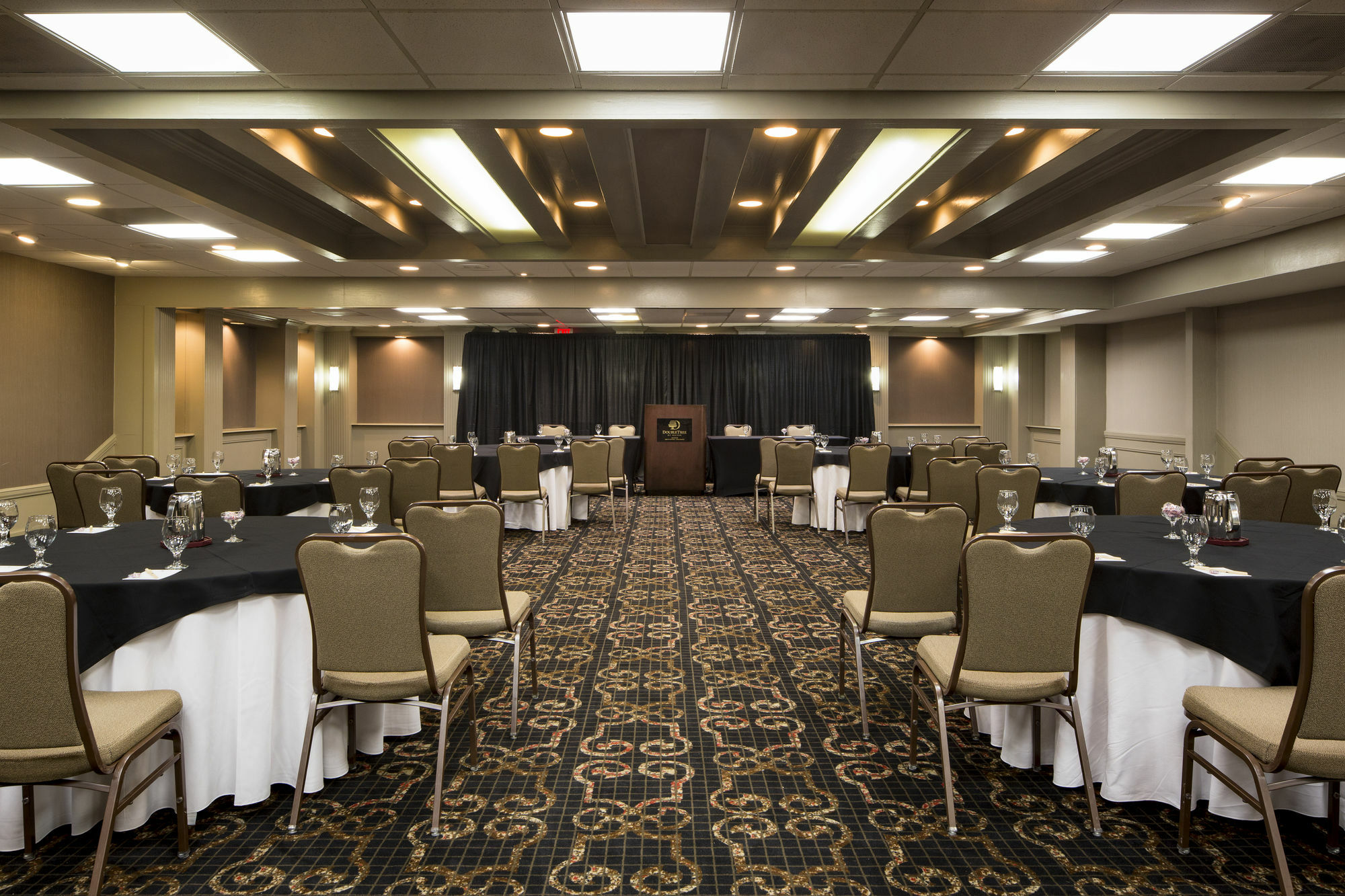 Doubletree By Hilton Hotel Raleigh - Brownstone - University Exteriör bild