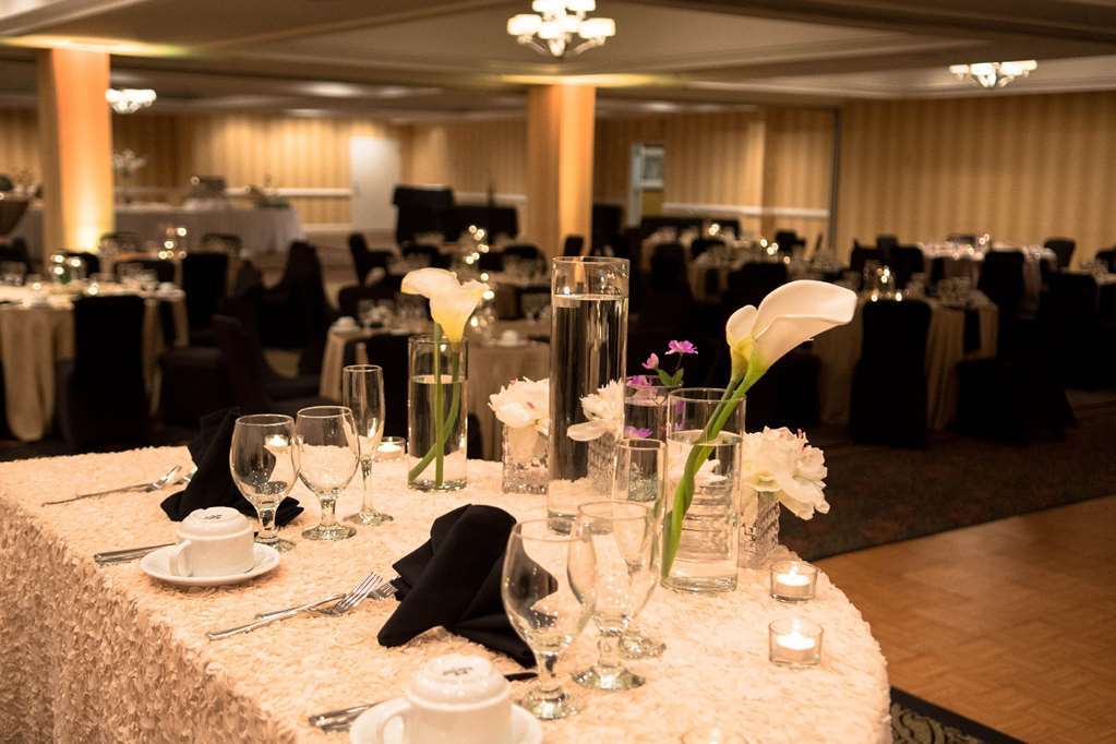 Doubletree By Hilton Hotel Raleigh - Brownstone - University Bekvämligheter bild